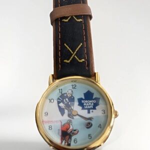Vintage Rare NHL Toronto Maple Leafs Philadelphia Flyers Wrist Watch Leather